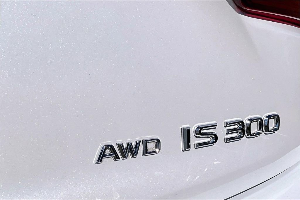 Used 2016 Lexus IS 300 AWD w/ Navigation System Package image 33