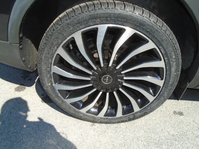 Used 2022 Lincoln Nautilus Black Label image 16