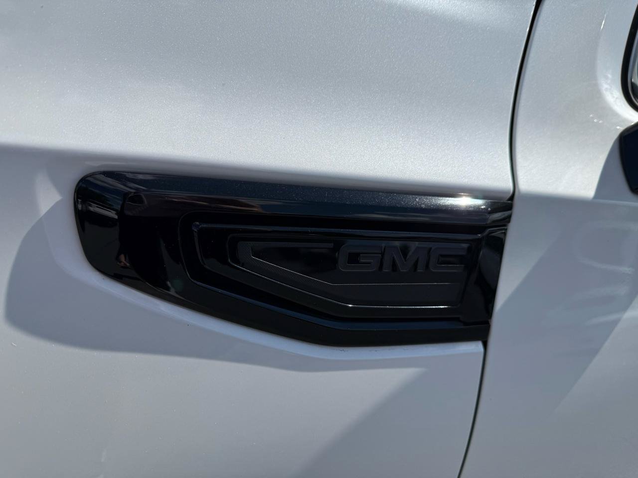 Used 2023 GMC Yukon Denali RWD image 59