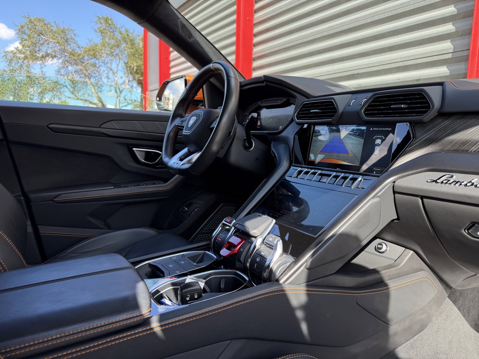 Used 2023 Lamborghini Urus S image 16