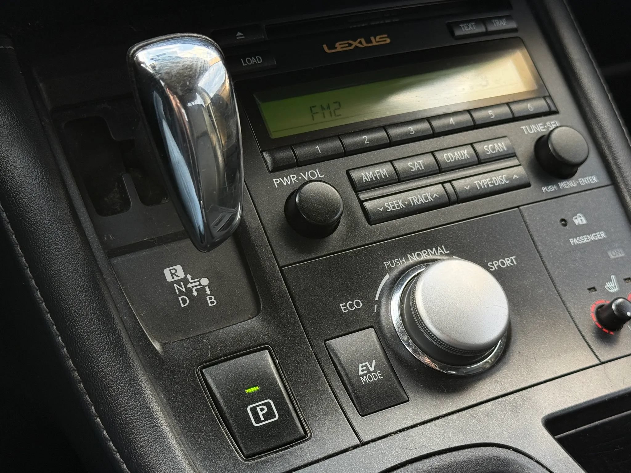 Used 2013 Lexus CT 200h w/ Premium Pkg w/Backup Camera FWD image 28