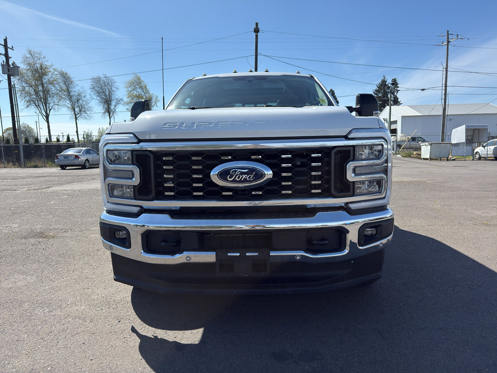 Used 2025 Ford F350 Lariat w/ Lariat Ultimate Package image 2