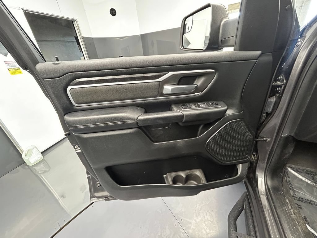 Used 2021 RAM 1500 Big Horn AWD/4WD image 12