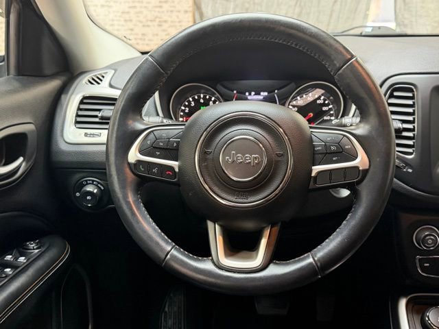 Used 2020 Jeep Compass Latitude image 16