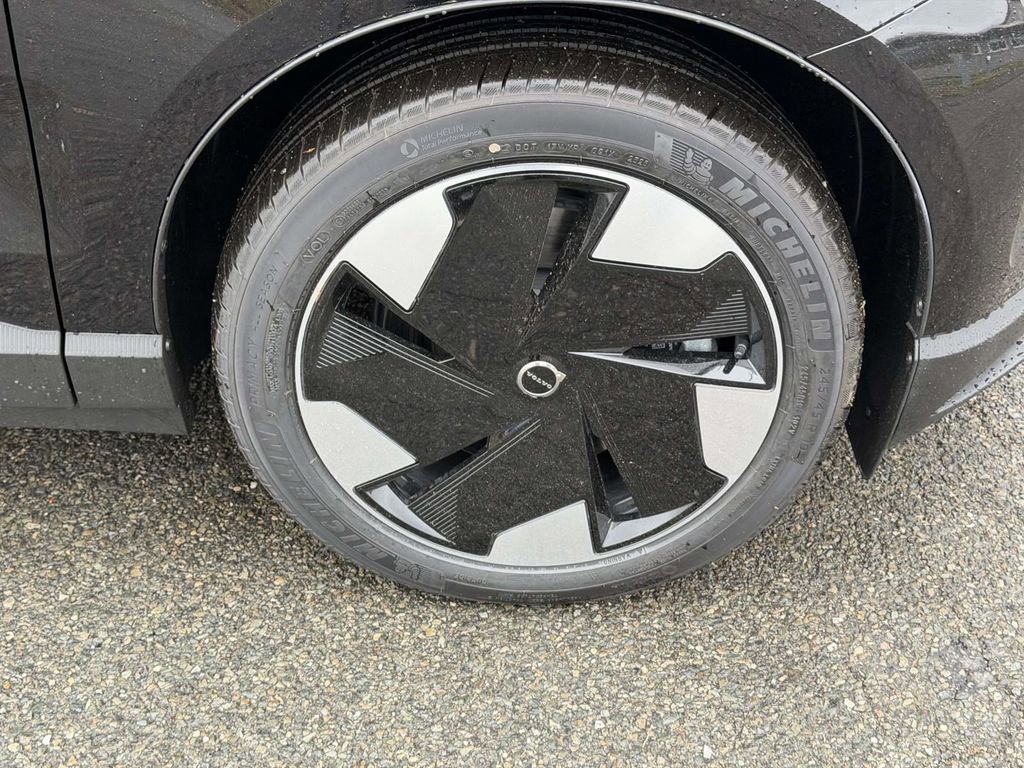 New 2026 Volvo EX30 Plus w/ Protection Package Premier image 23