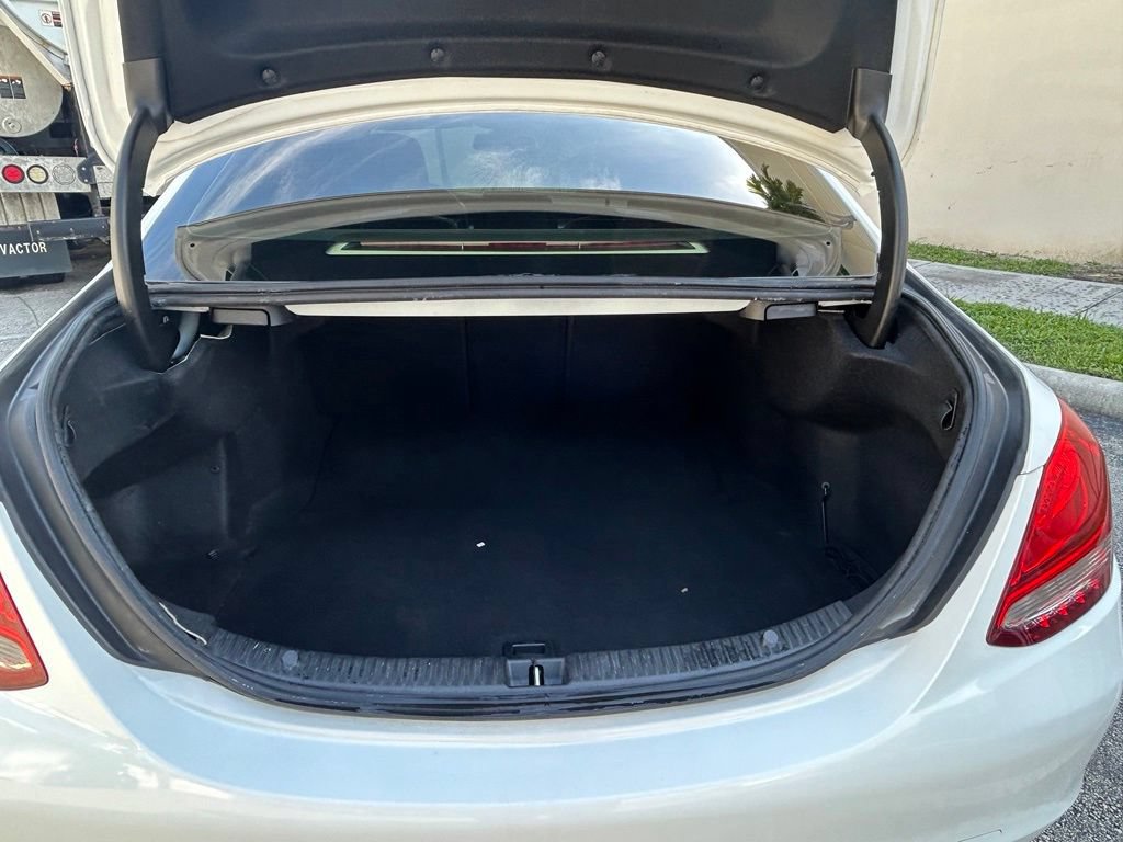 Used 2016 Mercedes-Benz C 300 Sedan image 35