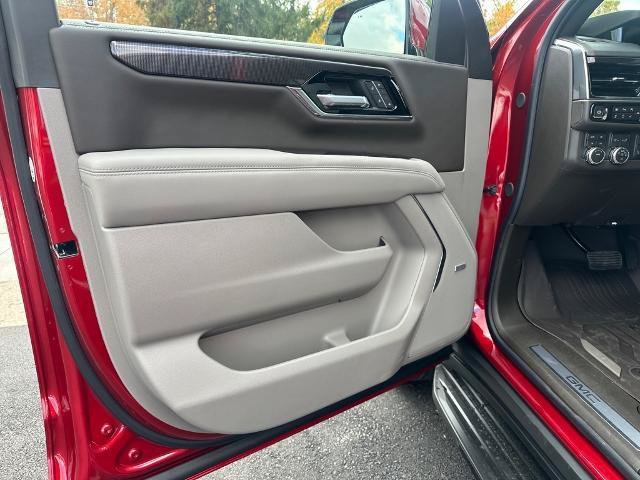 New 2026 GMC Yukon XL Elevation AWD/4WD image 8