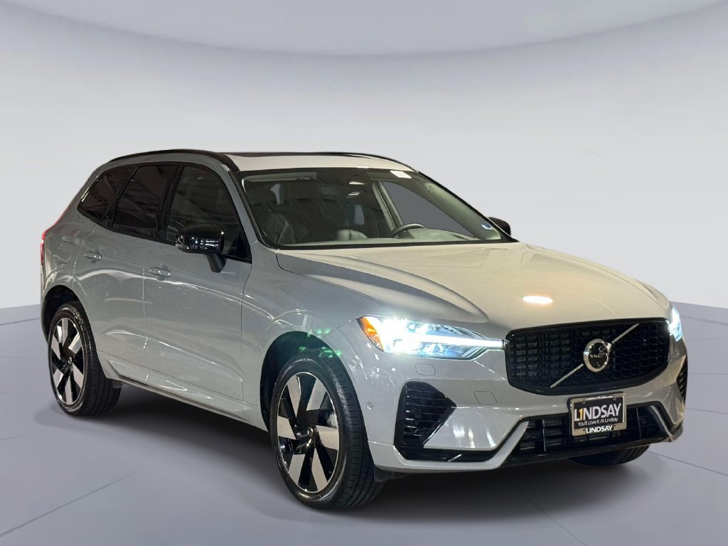 Used 2025 Volvo XC60 T8 Plus w/ Climate Package AWD/4WD image 6