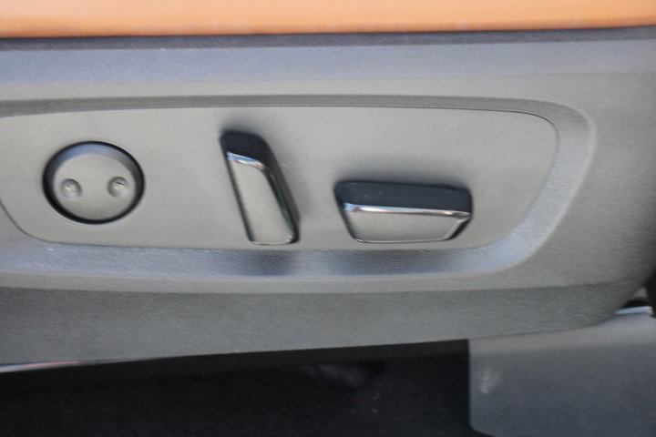 Used 2023 Nissan Pathfinder Platinum image 23