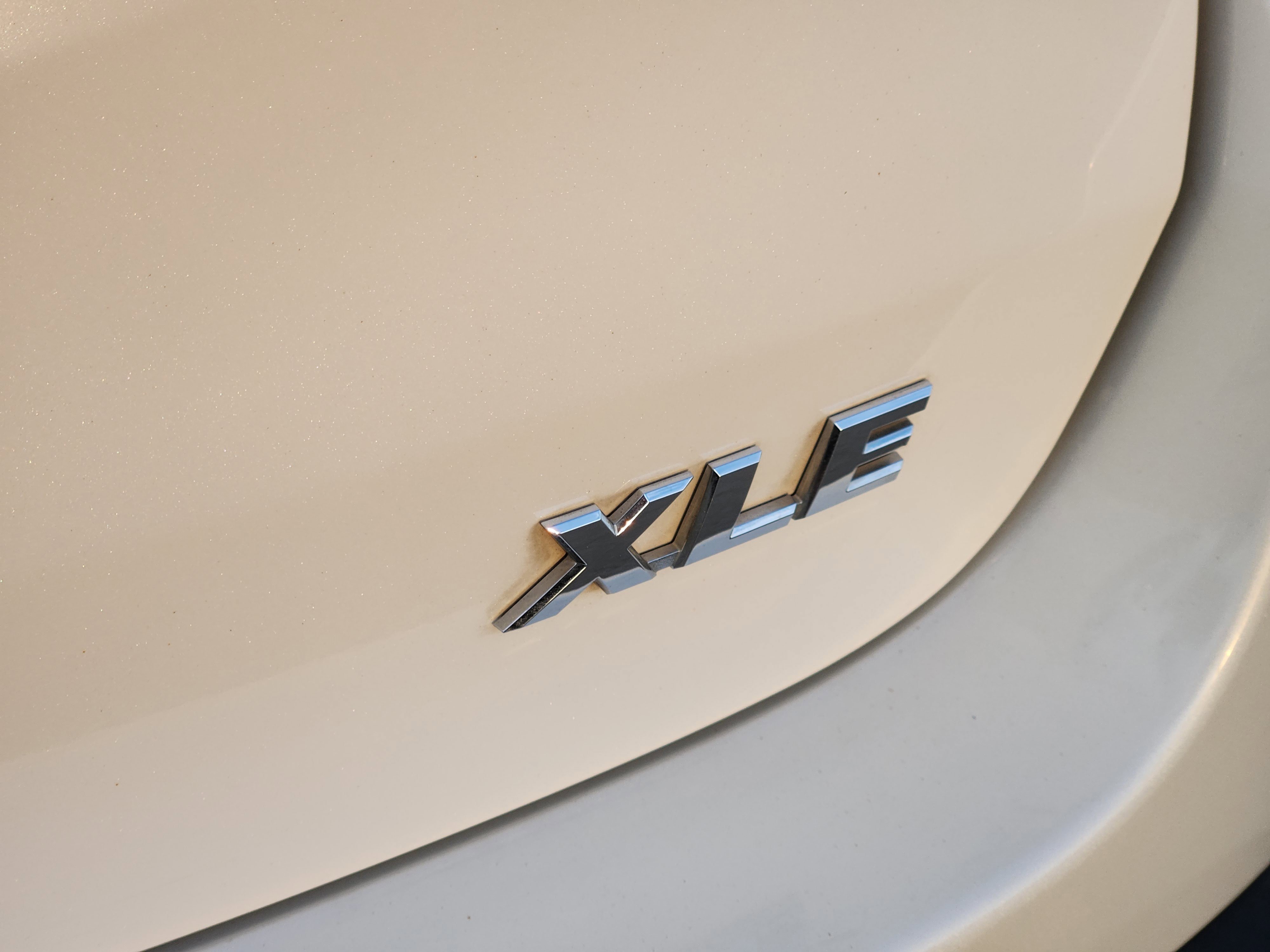 Used 2015 Toyota Highlander XLE image 38