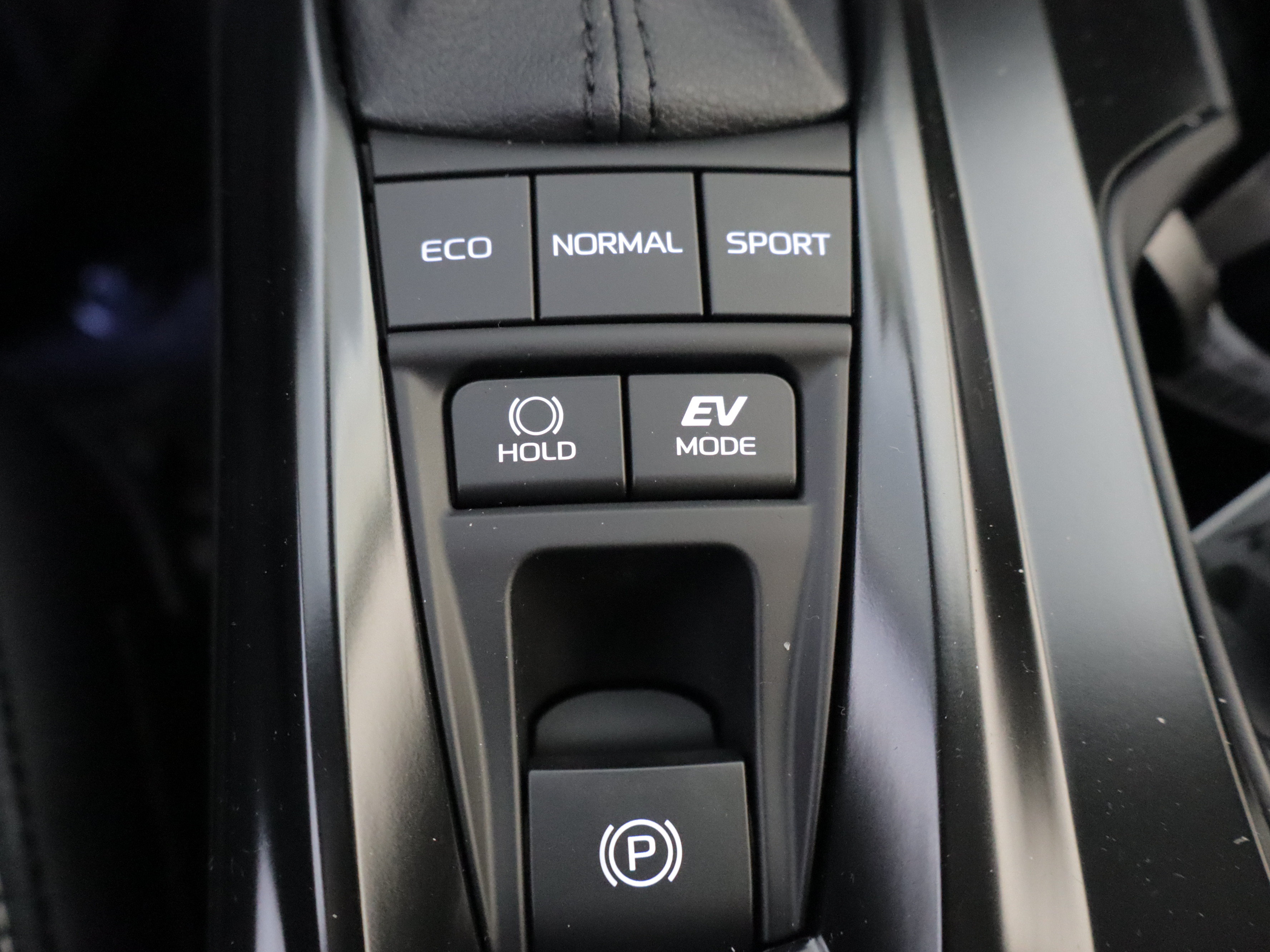 Used 2026 Toyota Camry SE w/ Convenience Package AWD/4WD image 14