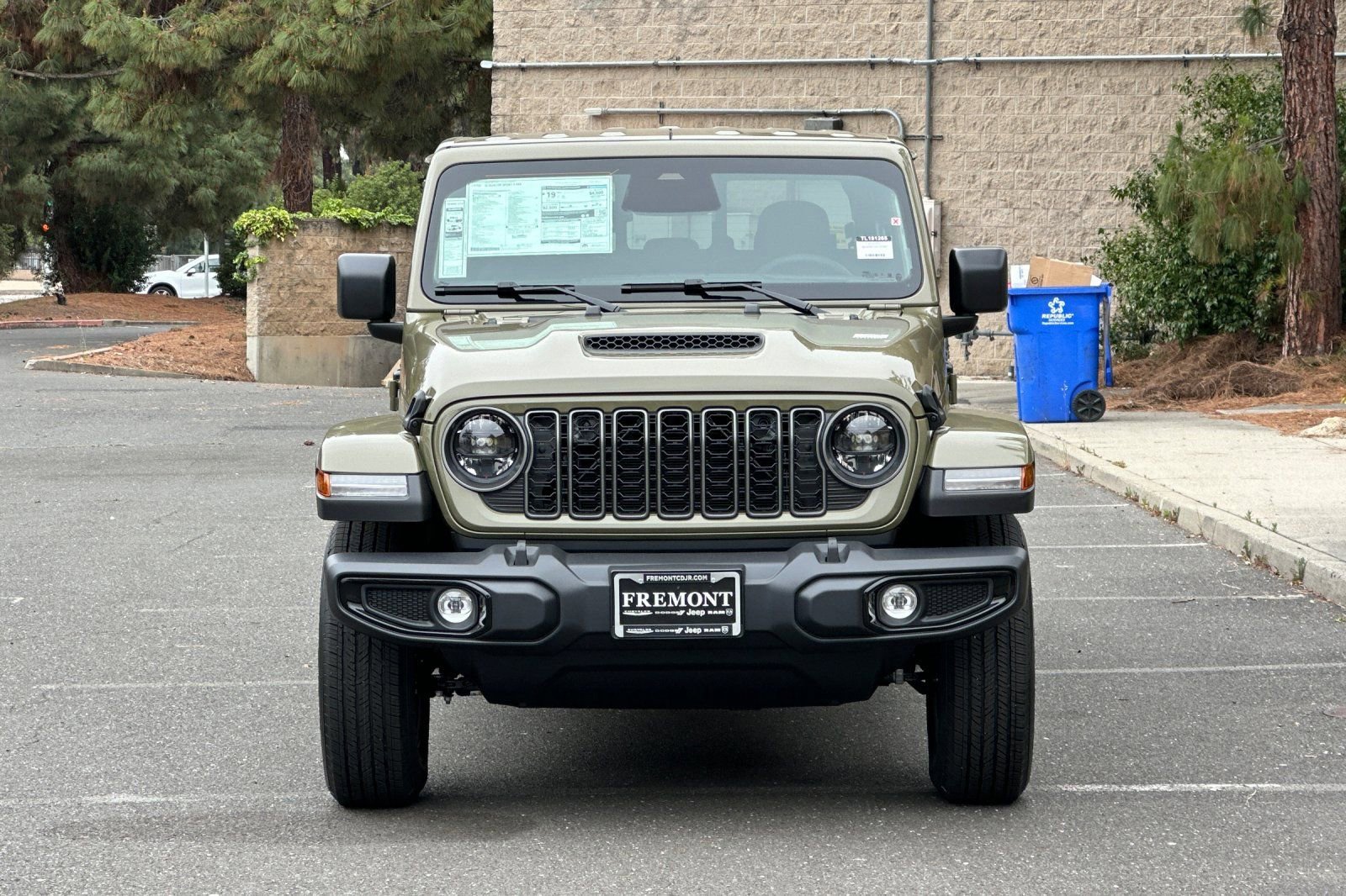 New 2026 Jeep Gladiator Sport AWD/4WD image 8