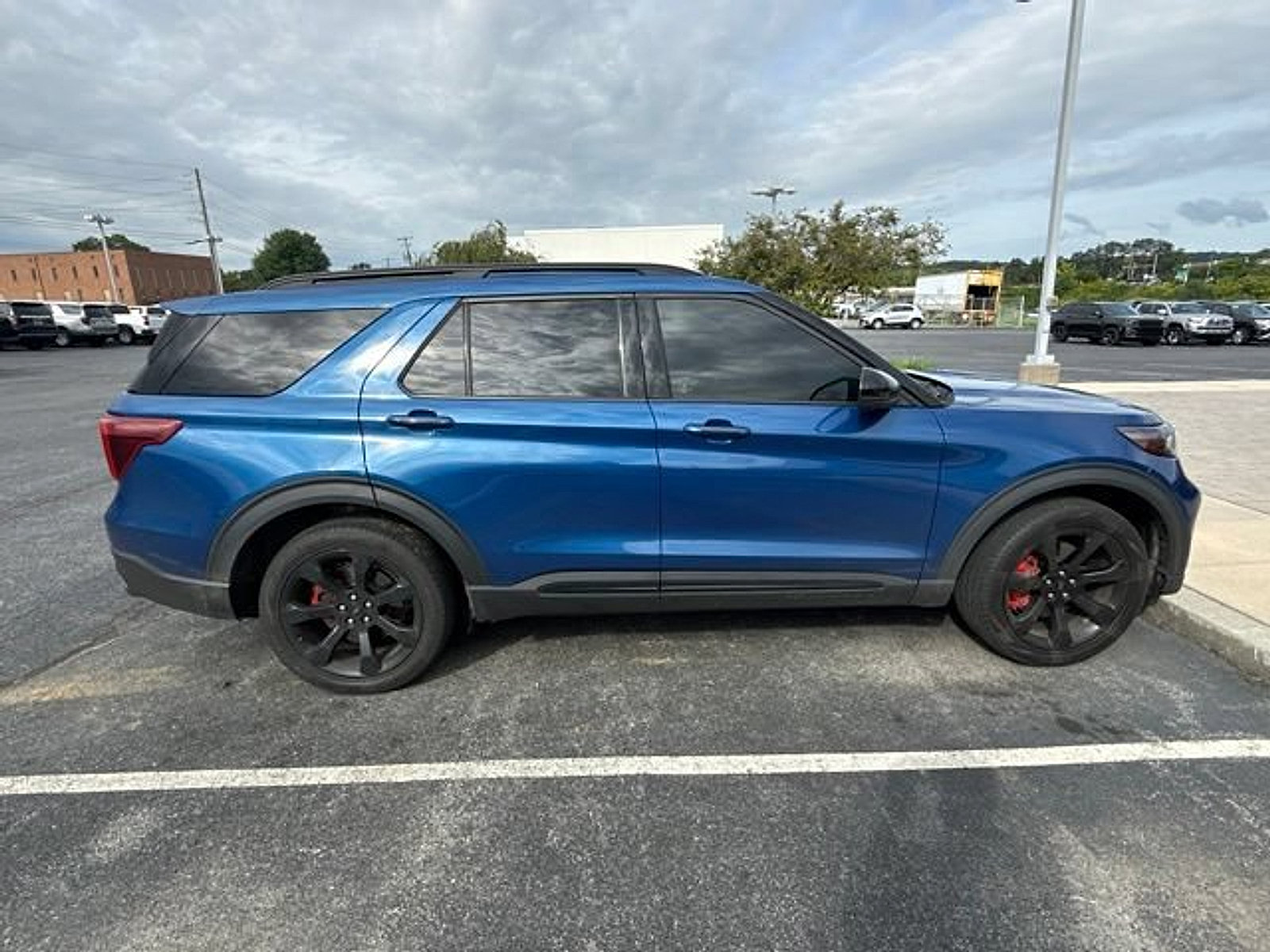 Used 2023 Ford Explorer ST w/ Equipment Group 401A AWD/4WD image 5
