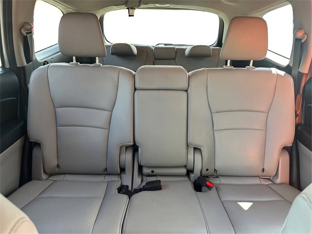 Used 2017 Honda Pilot EX-L image 16