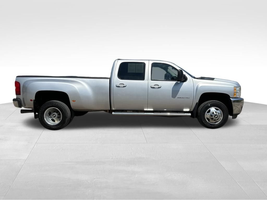 Used 2013 Chevrolet Silverado 3500 LTZ w/ LTZ Plus Package AWD/4WD image 7
