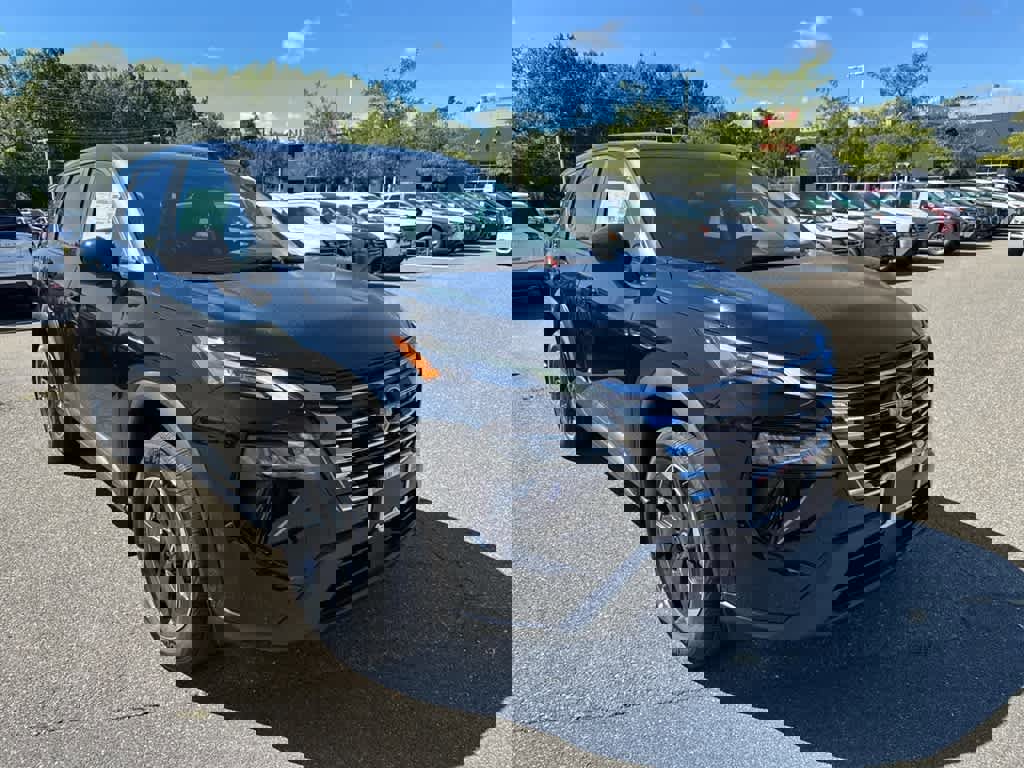 New 2026 Nissan Rogue SV