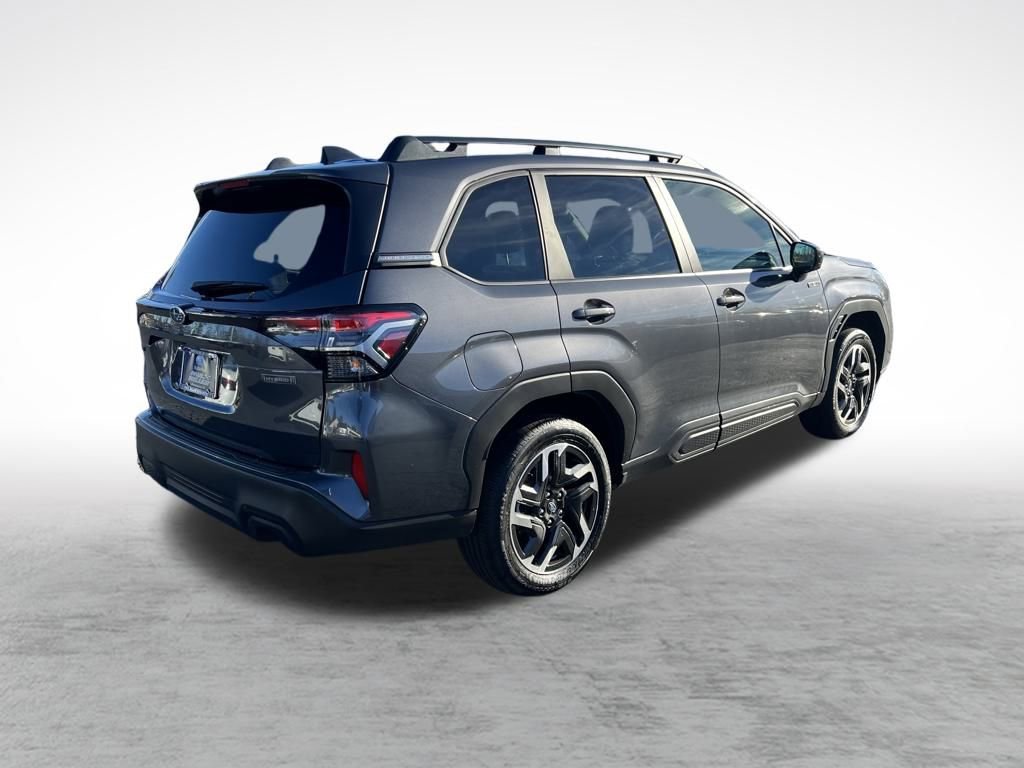 Certified 2025 Subaru Forester Premium image 9