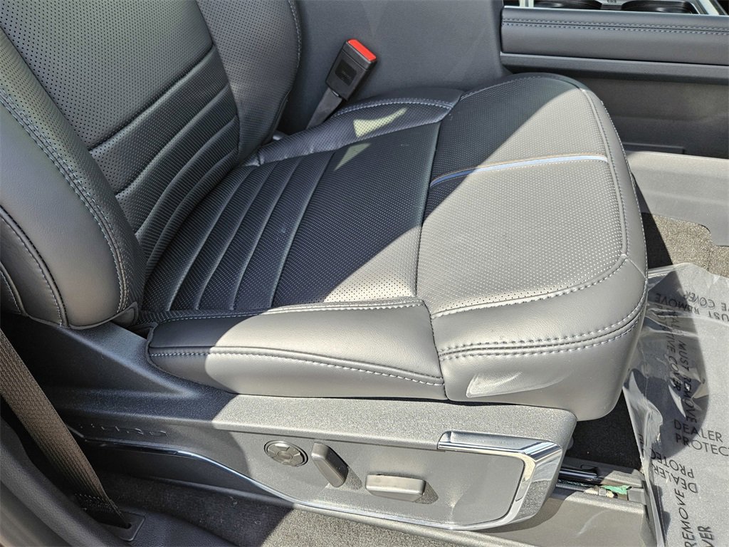 New 2026 Ford F350 Platinum image 39
