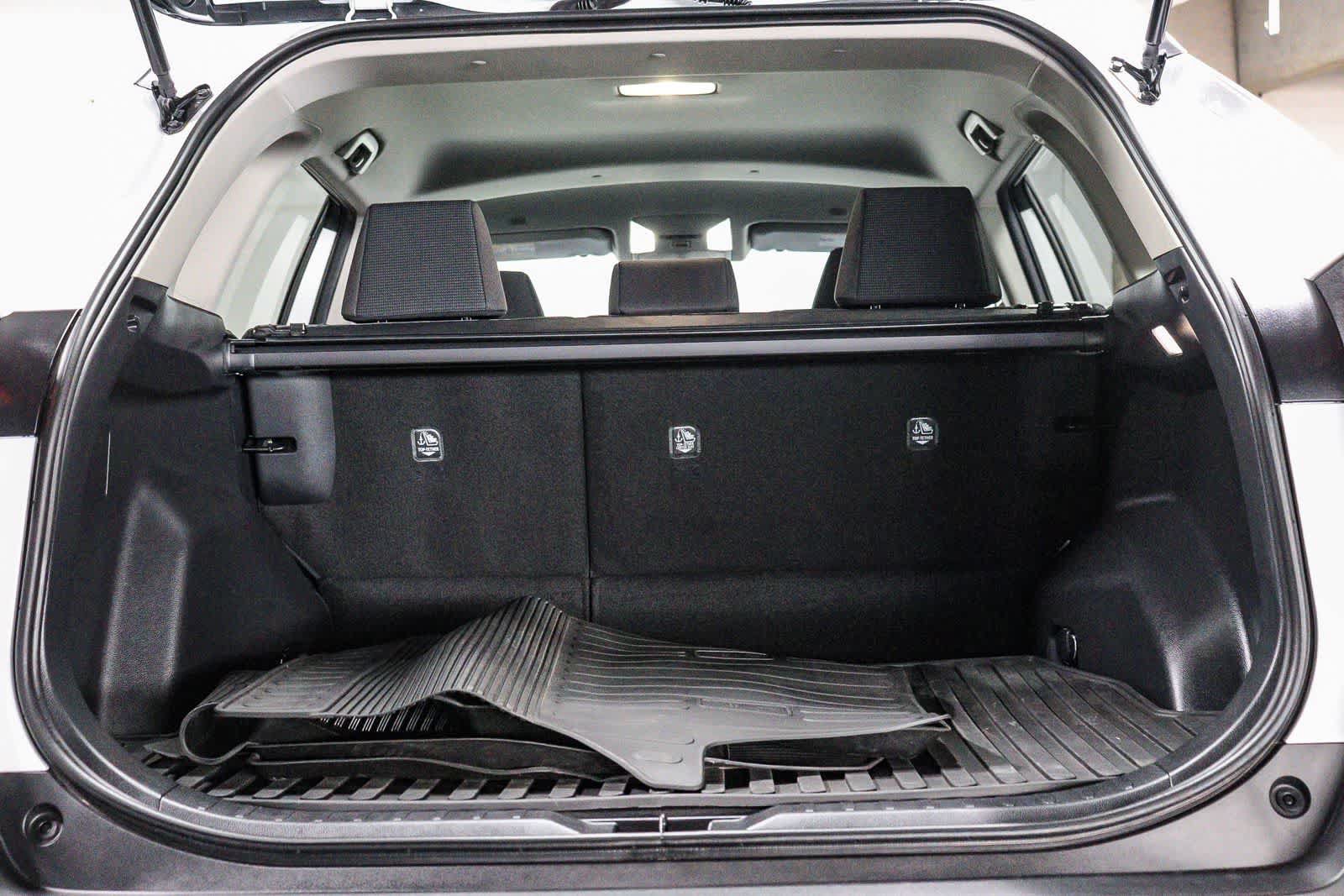 Certified 2025 Toyota RAV4 LE FWD image 26