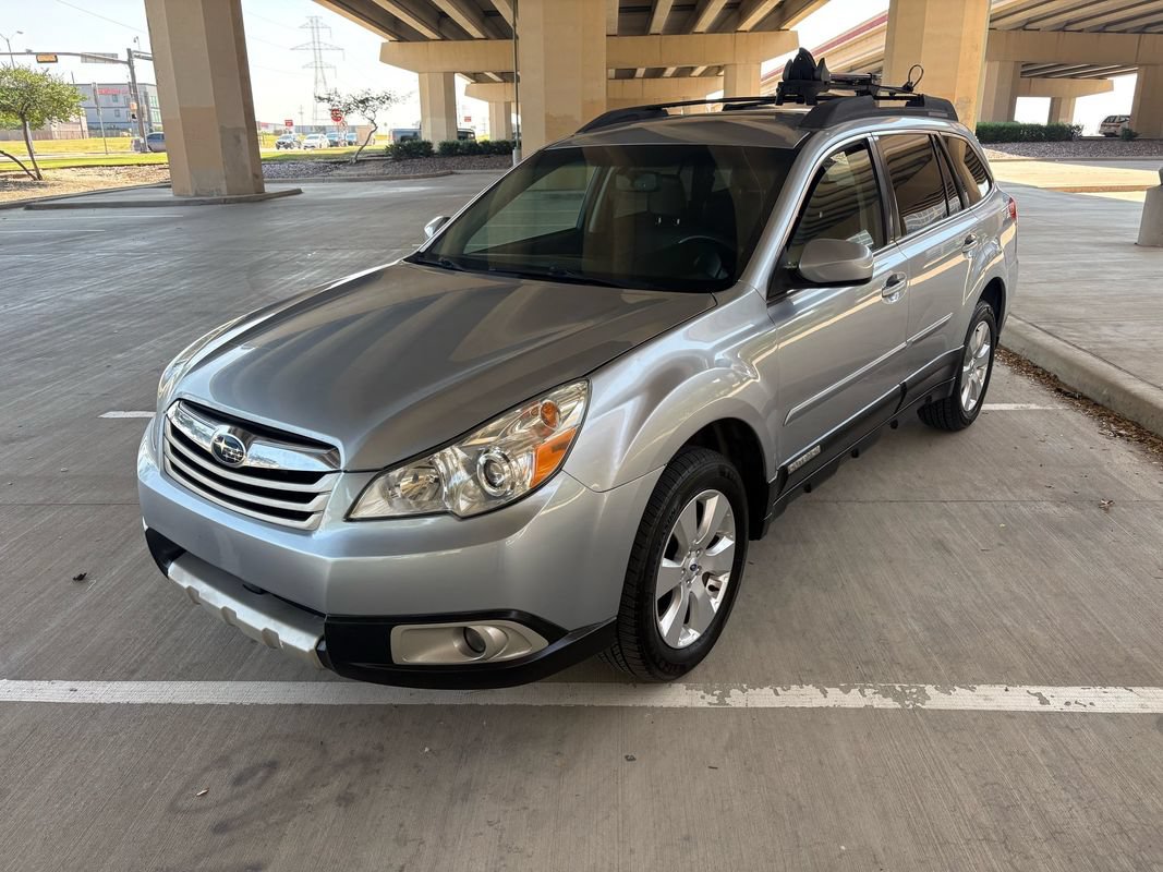 Used 2012 Subaru Outback 2.5i Limited AWD/4WD image 4