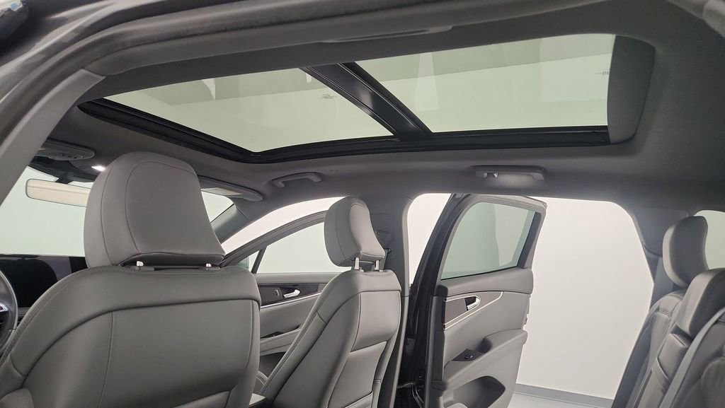 Used 2022 Lincoln Nautilus Reserve image 15