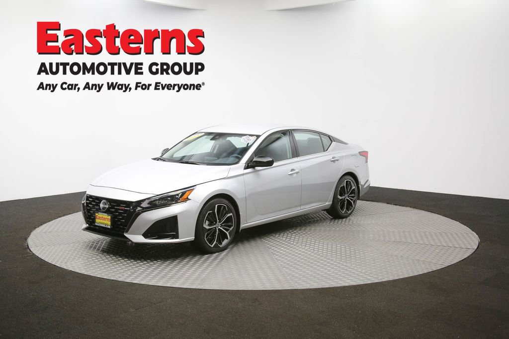Used 2023 Nissan Altima 2.5 SR FWD image 52