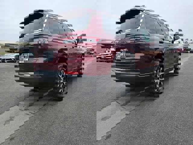 New 2025 Jeep Grand Cherokee L Limited w/ Trailer Tow Package image 10