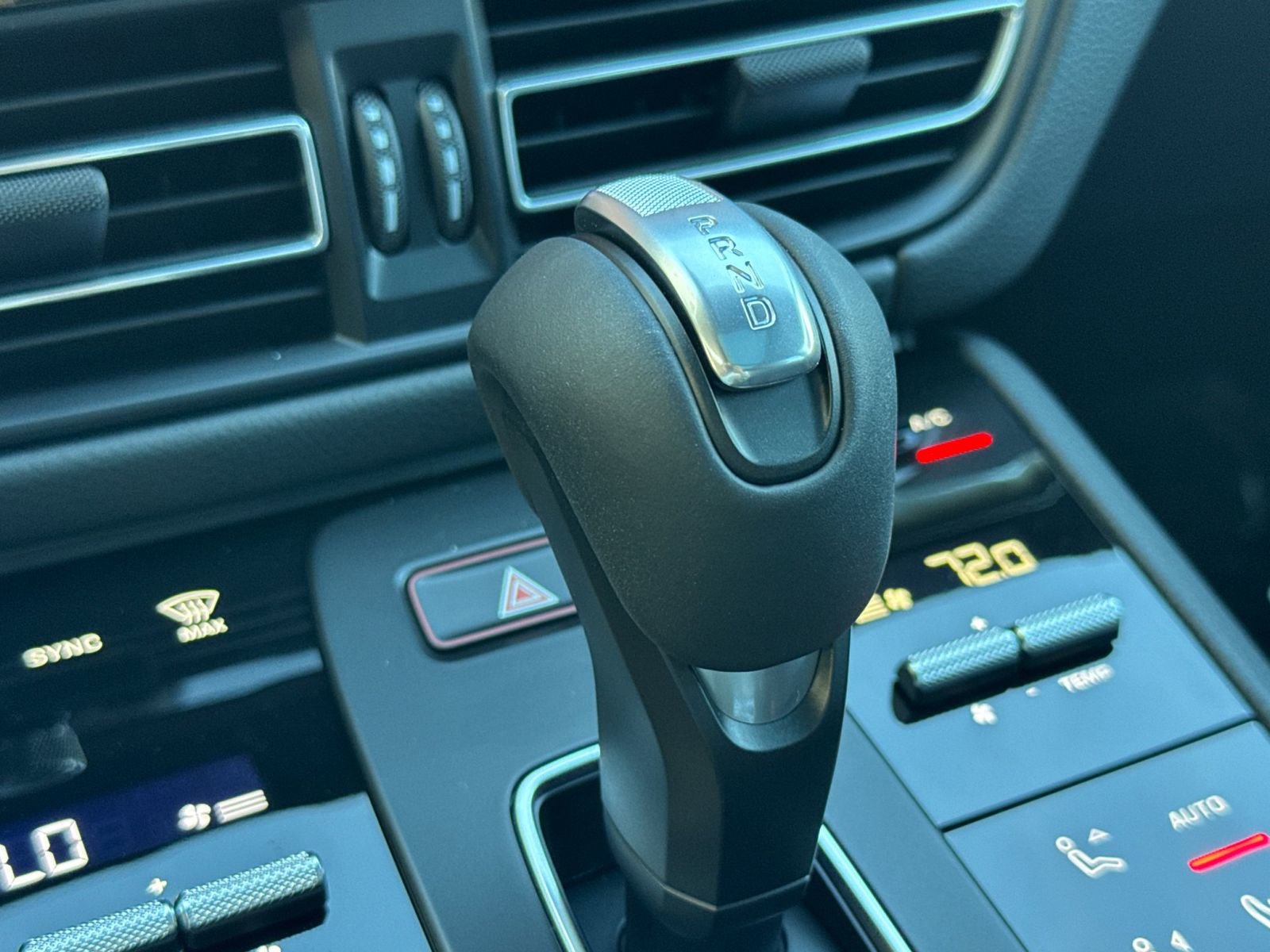 New 2026 Porsche Macan S image 26