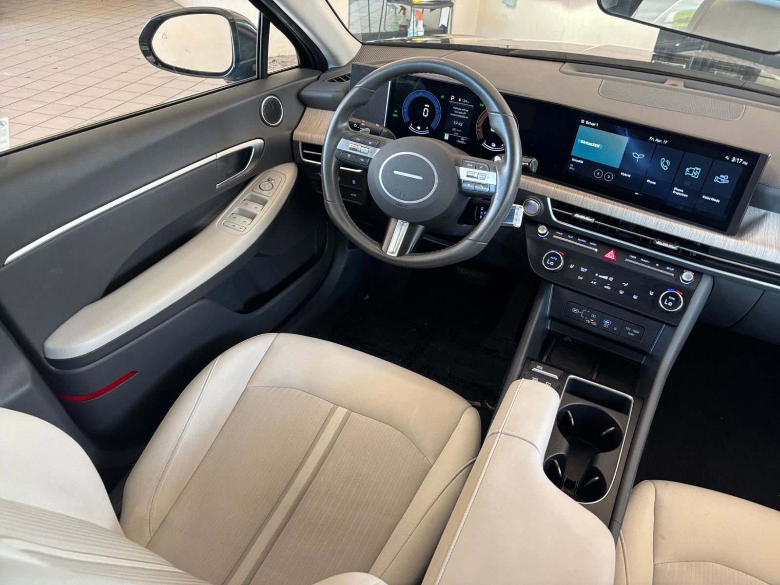 Used 2025 Hyundai Sonata SEL FWD image 35