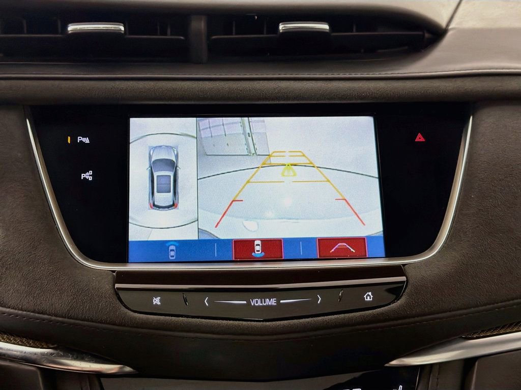 Used 2018 Cadillac XT5 Platinum w/ Driver Assist Package AWD/4WD image 14