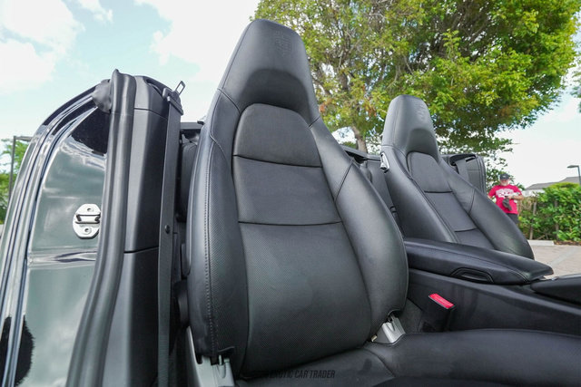 Used 2017 Porsche 911 Carrera S image 31