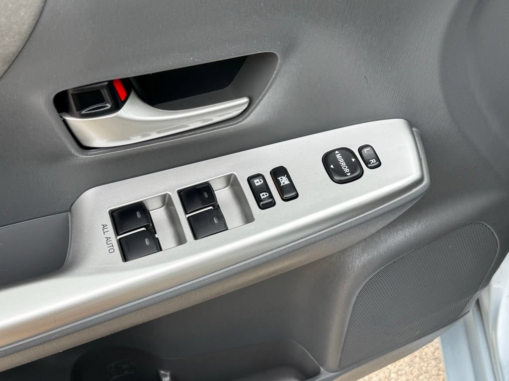 Used 2013 Toyota Prius V Two FWD image 11