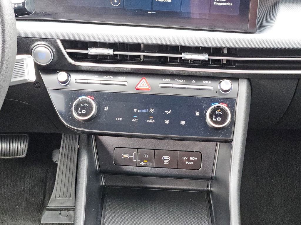 Used 2025 Hyundai Sonata SEL FWD image 22