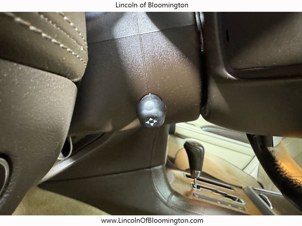 Used 2013 Chrysler 300 C Luxury Series w/ Harman Kardon Audio Group image 33