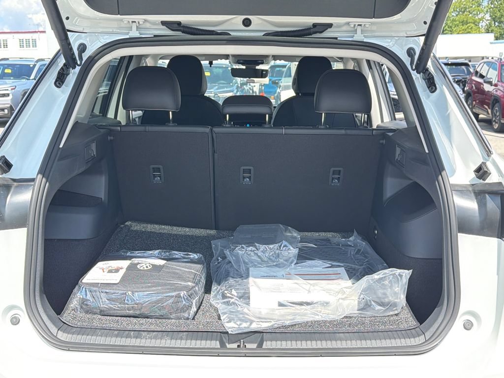 New 2026 Volkswagen Tiguan SE AWD/4WD image 14