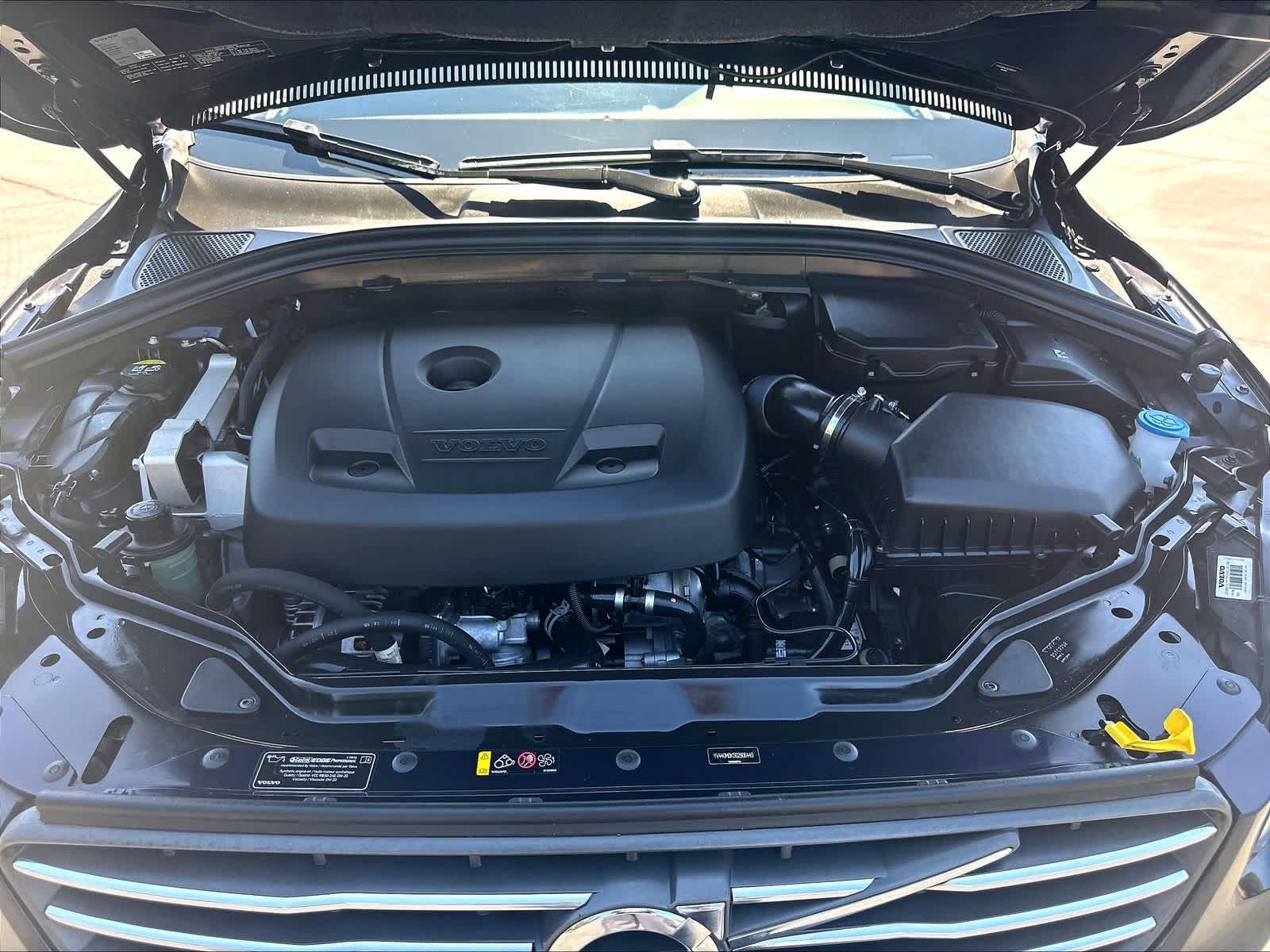 Used 2016 Volvo XC60 T5 Premier w/ Proximity Package FWD image 13