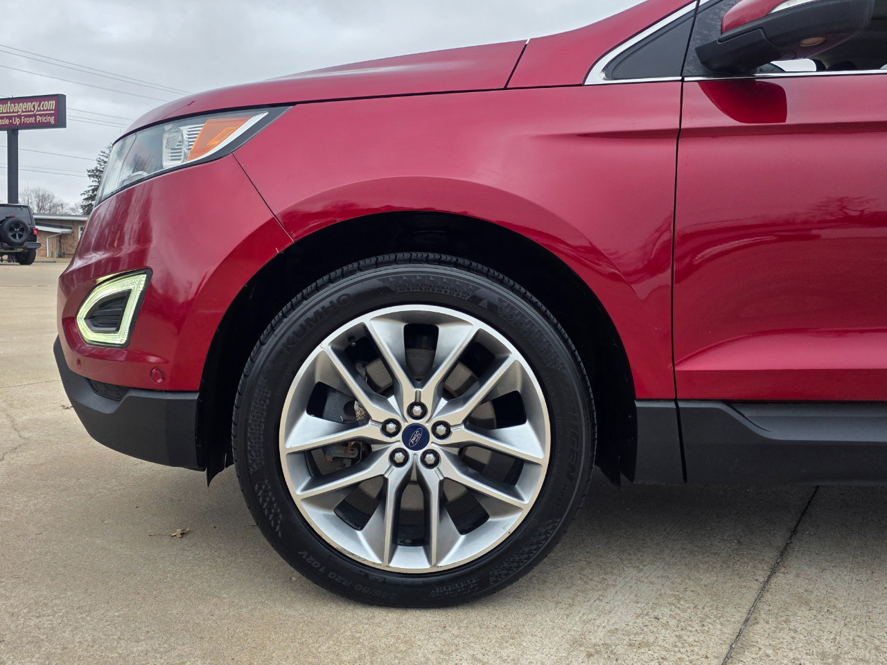 Used 2018 Ford Edge Titanium w/ Equipment Group 302A image 31