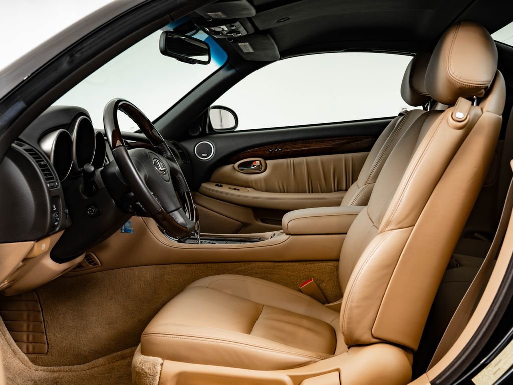 Used 2006 Lexus SC 430 Convertible RWD image 28