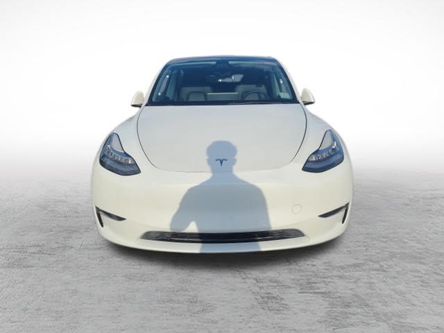 Used 2022 Tesla Model Y Long Range AWD/4WD image 2