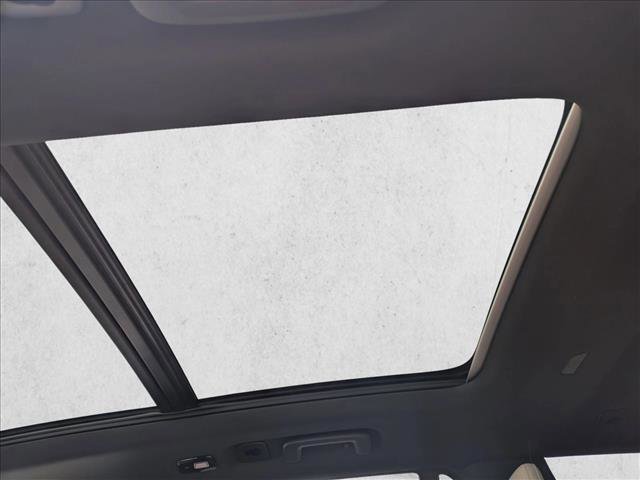 New 2026 Volvo XC90 T8 Plus w/ Protection Package Premier image 18