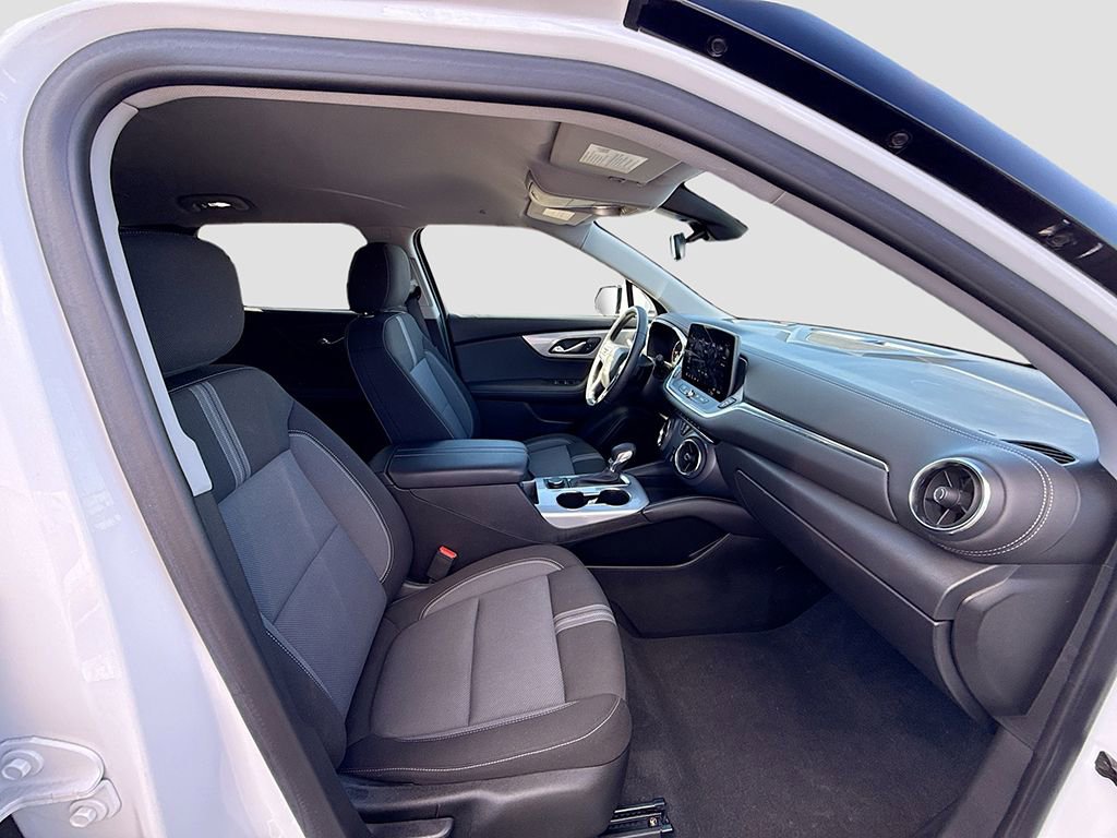 Used 2023 Chevrolet Blazer LT w/ Driver Confidence Package image 18