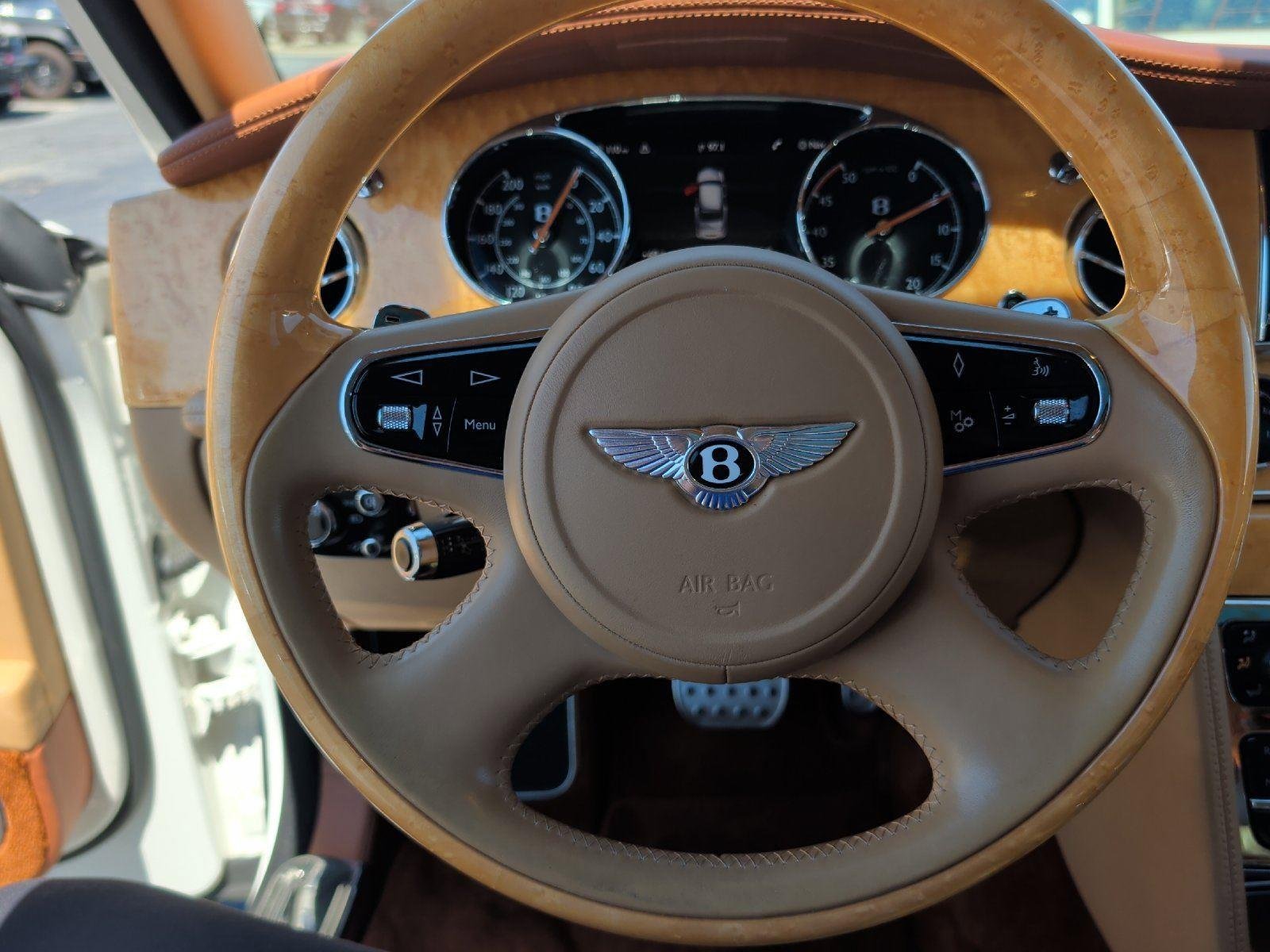 Used 2017 Bentley Mulsanne RWD image 9