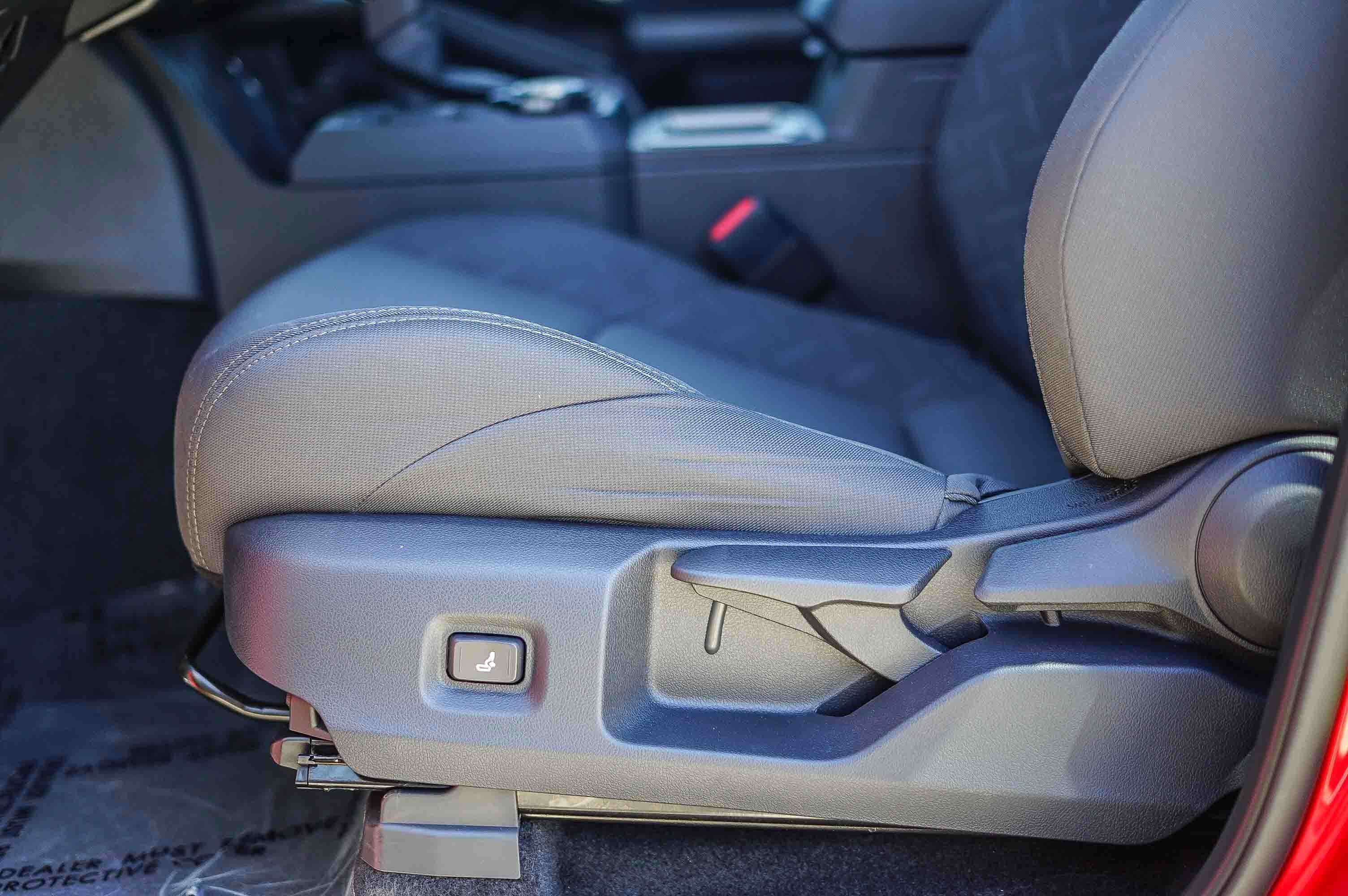 Used 2025 Toyota Tacoma SR5 image 21