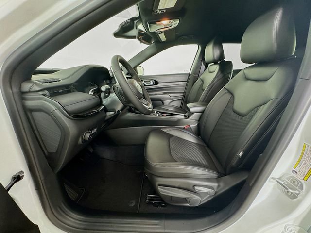 New 2026 Jeep Compass Latitude image 24