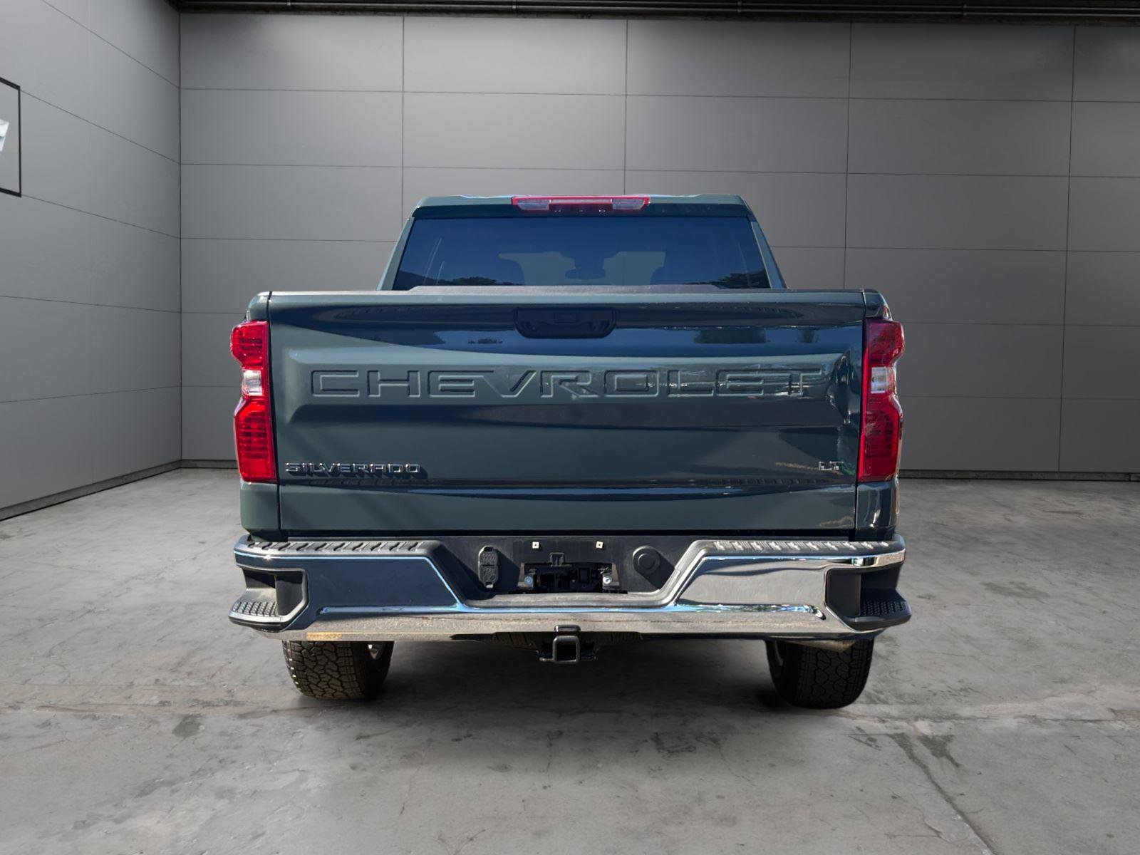 Used 2026 Chevrolet Silverado 1500 LT AWD/4WD image 6