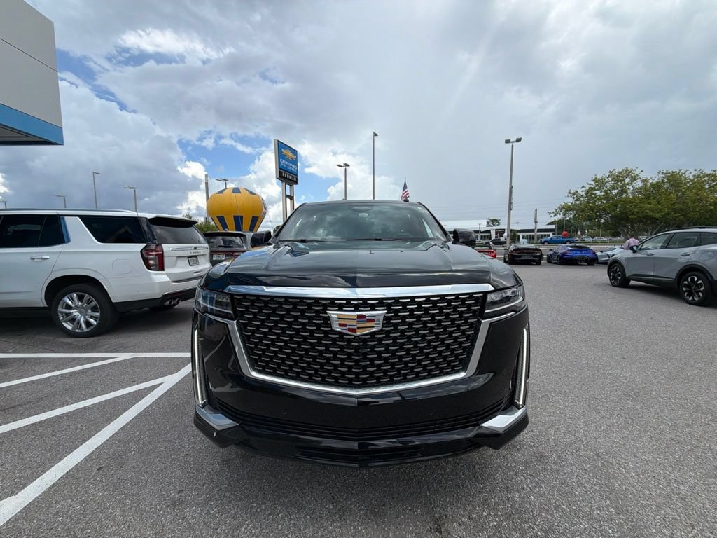 Used 2024 Cadillac Escalade Luxury RWD image 18