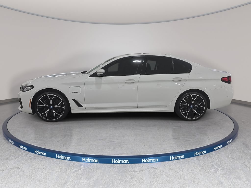 Certified 2023 BMW 530e w/ M Sport Package RWD image 8