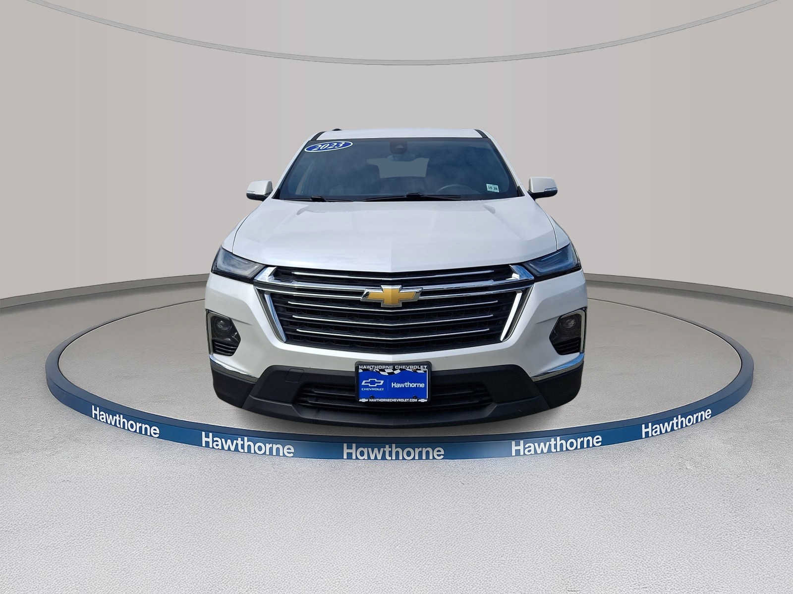 Used 2023 Chevrolet Traverse LT AWD/4WD image 2