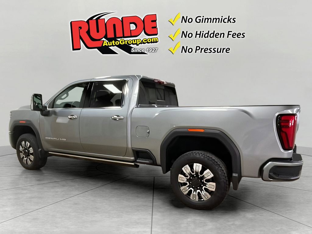 Used 2025 GMC Sierra 3500 Denali w/ Denali Reserve Package image 3