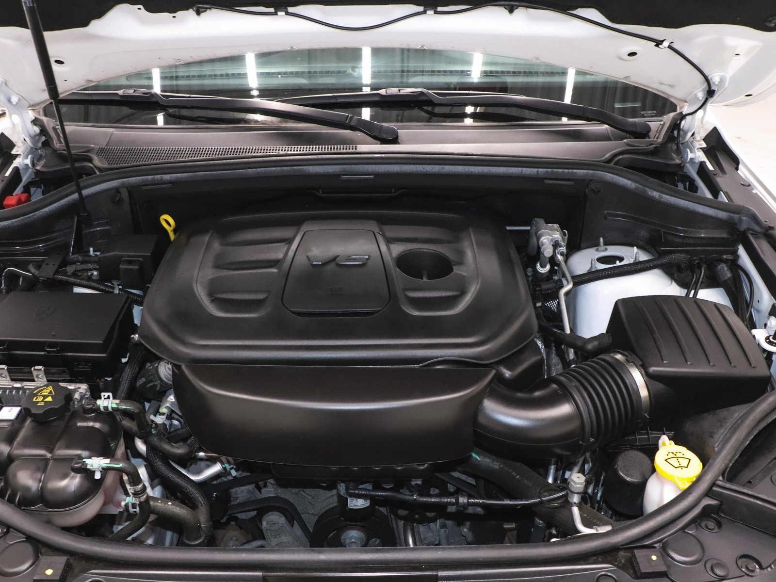 Used 2021 Jeep Grand Cherokee Laredo image 41